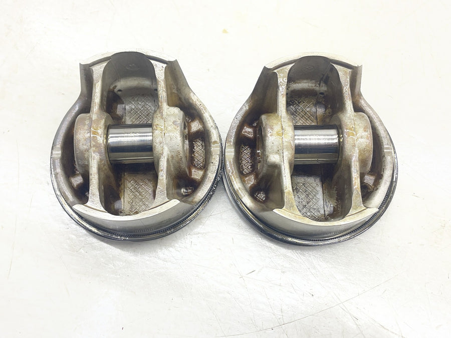 04-06 VICTORY KINGPIN ENGINE FRONT REAR PISTONS CYLINDERS BLOCK JUG 5132410 SET