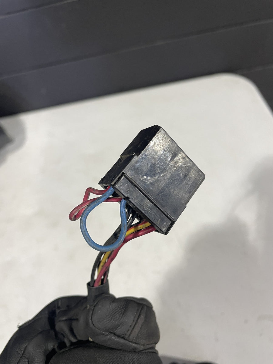 99-04 TRIUMPH SPRINT ST 955 RIGHT CONTROL KILL OFF START SIGNAL SWITCH