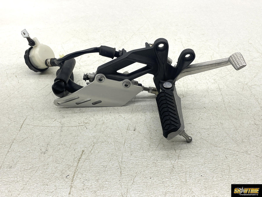 12-26 KAWASAKI NINJA ZX14R RIGHT REARSET REAR SET DRIVER FOOT PEG BRAKE MASTER