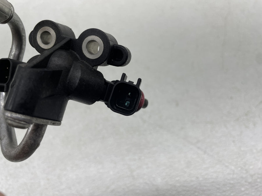 24-26 HARLEY-DAVIDSON STREET GLIDE FLHX FUEL INJECTORS W/ RAIL