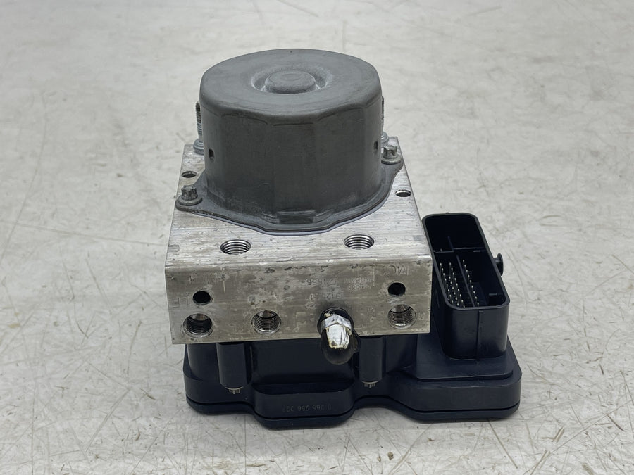 19 POLARIS SLINGSHOT SL ABS PUMP UNIT MODULE