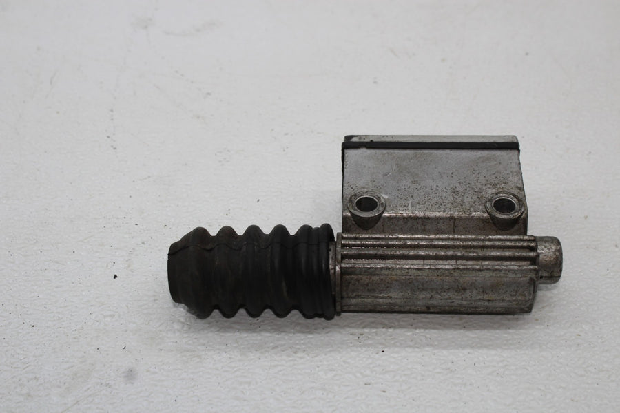 81 HARLEY-DAVIDSON TOUR GLIDE FLT REAR BACK BRAKE MASTER CYLINDER