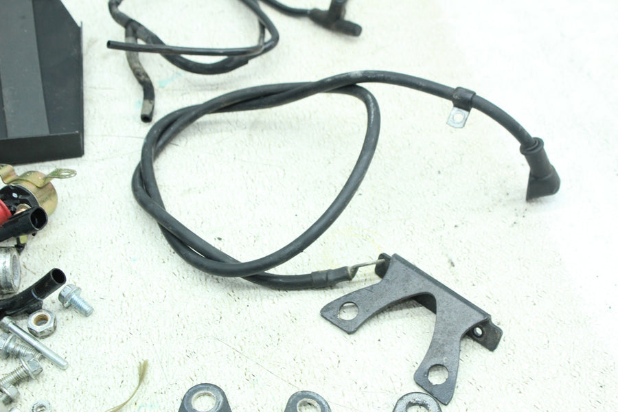 15-17 VICTORY GUNNER PARTS HARDWARE TAIL FAIRING BATTERY BOX MOUNT BRACKET