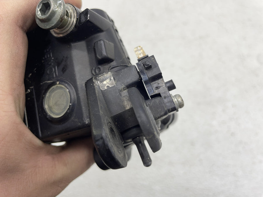06-15 YAMAHA FZ1 FRONT BRAKE MASTER CYLINDER