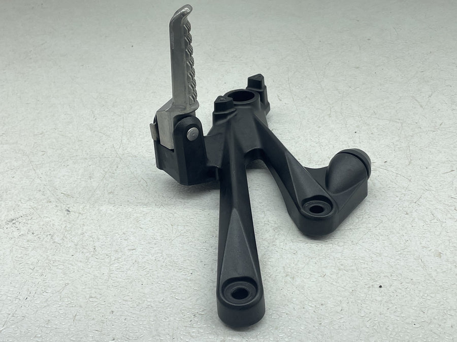 12-25 KAWASAKI NINJA ZX14R RIGHT REAR BACK PASSENGER PEG