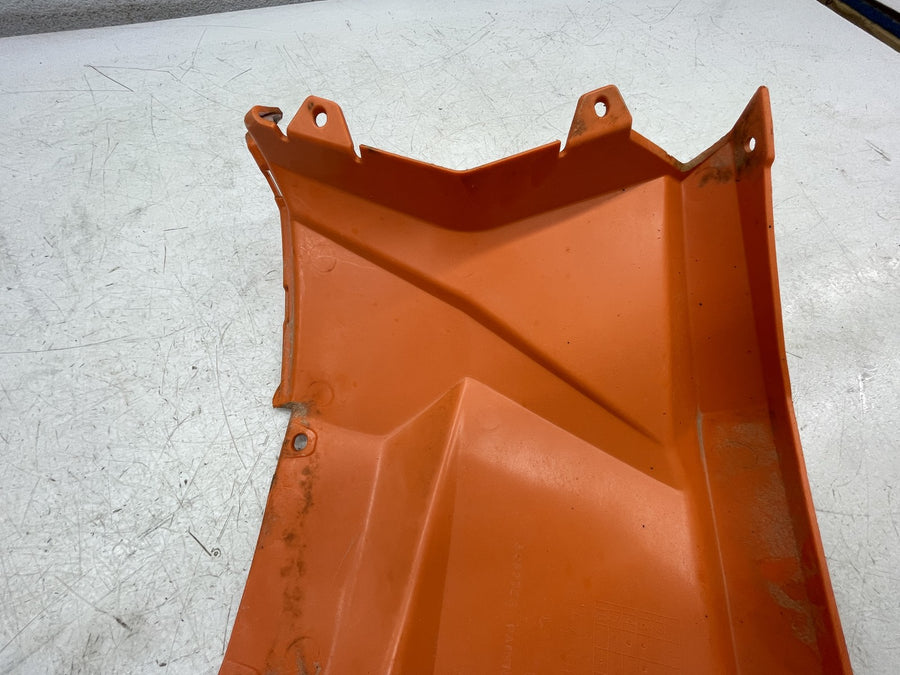 15-22 POLARIS SCRAMBLER 850 FRONT LEFT UPPER FENDER FAIRING COVER PANEL 5439662