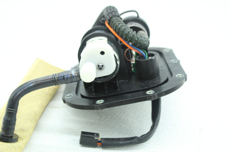 15-17 VICTORY GUNNER FUEL GAS PUMP 2521169 D