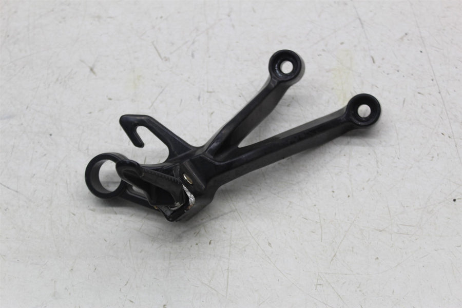 03-04 SUZUKI GSXR1000 LEFT RIGHT REAR BACK PASSENGER FOOT STEP PEGS PAIR