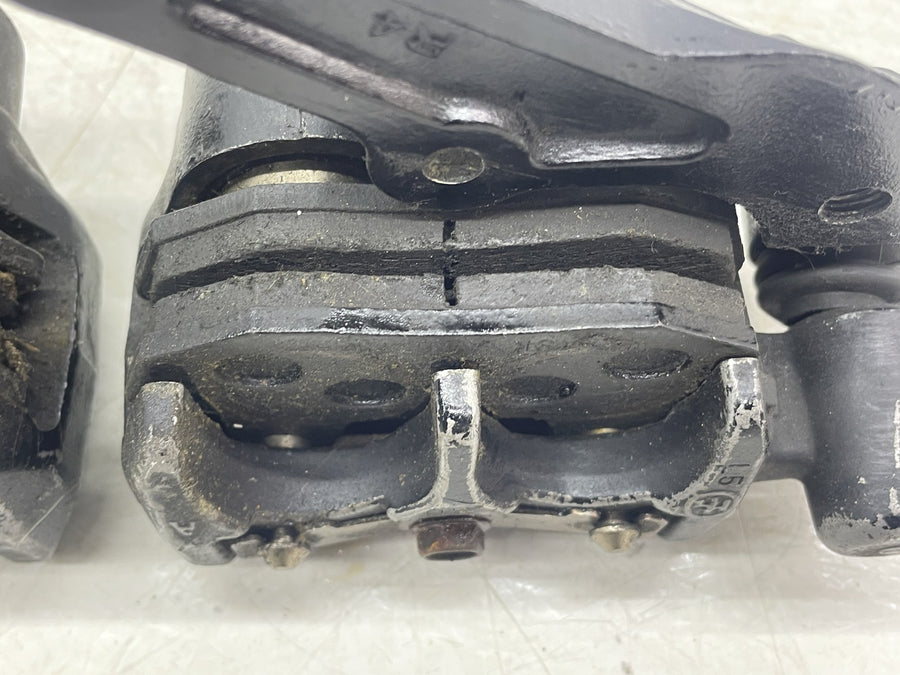 83 HONDA SHADOW 750 VT750 RIGHT LEFT FRONT BRAKE CALIPER SET PAIR CALIPERS