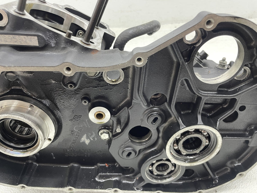 04-06 HARLEY-DAVIDSON SPORTSTER 1200 XL1200L ENGINE MOTOR CRANKCASE CRANK CASES
