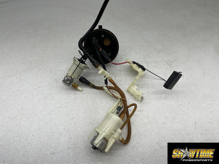 07-11 HARLEY-DAVIDSON ELECTRA GLIDE ULTRA CLASSIC FLHTCU FUEL GAS PUMP