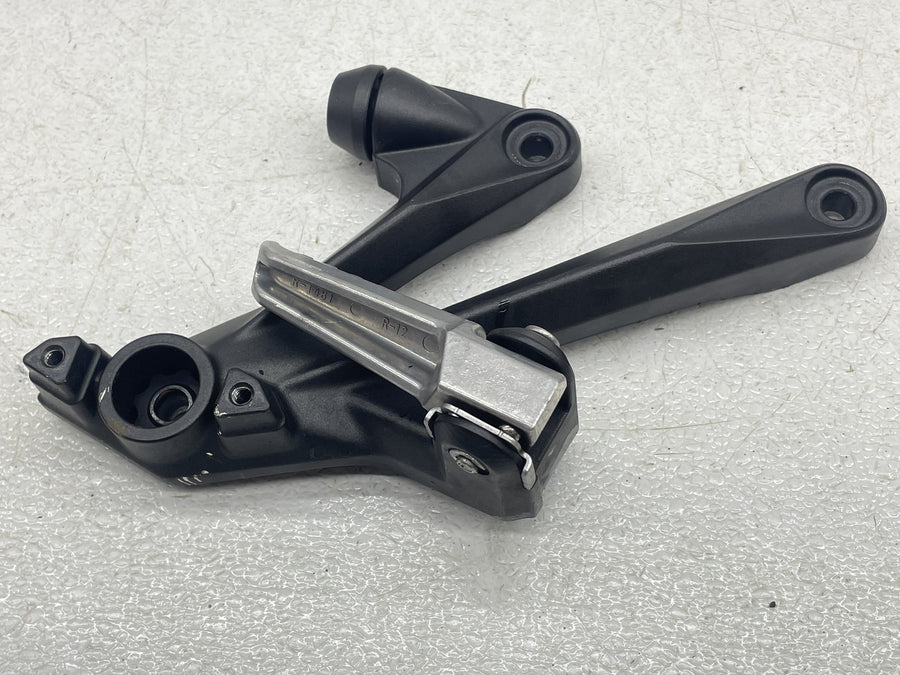 12-25 KAWASAKI NINJA ZX14R RIGHT REAR BACK PASSENGER PEG