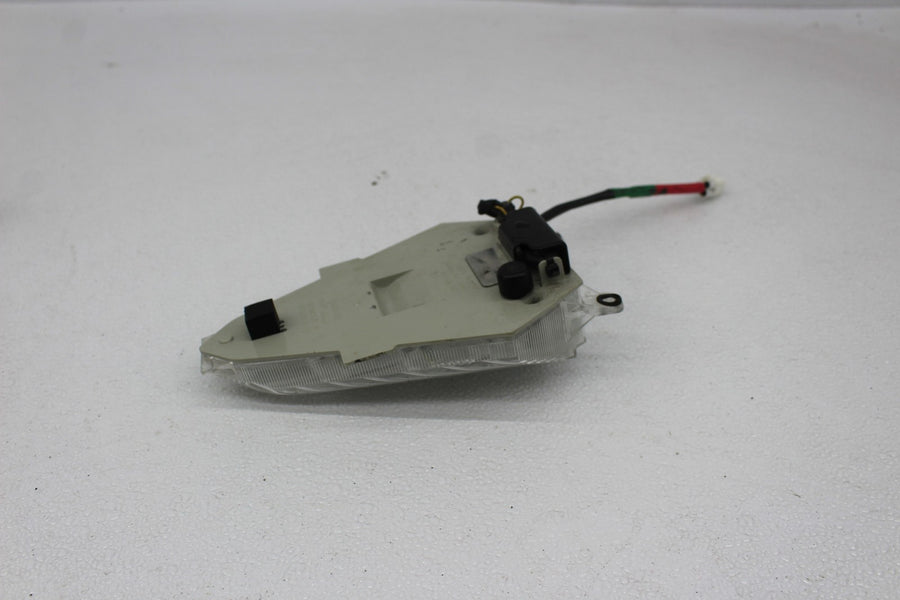06-07 YAMAHA YZF R6 REAR TAIL TAILLIGHT BACK BRAKE LIGHT