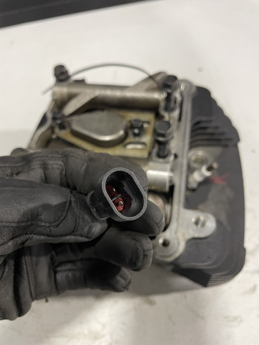 06-11 HARLEY-DAVIDSON DYNA STREET BOB FXDBI REAR ENGINE TOP END CYLINDER HEAD