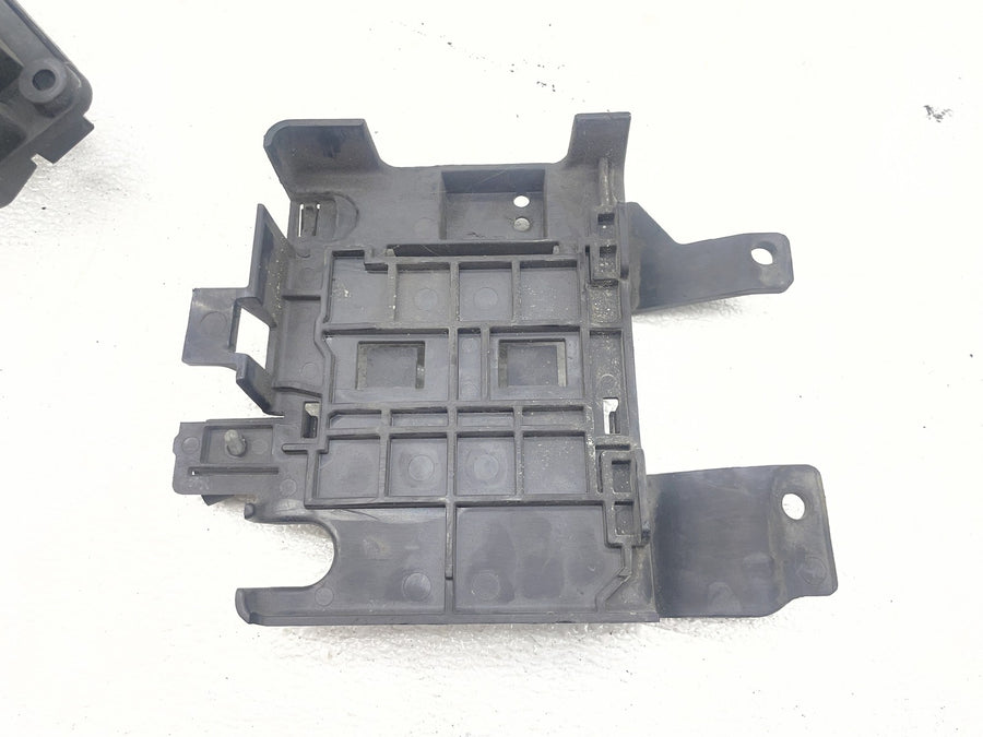 17-23 HARLEY-DAVIDSON ROAD GLIDE SPECIAL FLTRXS BATTERY TRAY BOX HOLDER