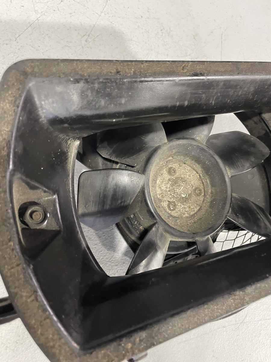 01-04 SUZUKI INTRUDER VOLUSIA 800 VL800 ENGINE RADIATOR COOLING FAN