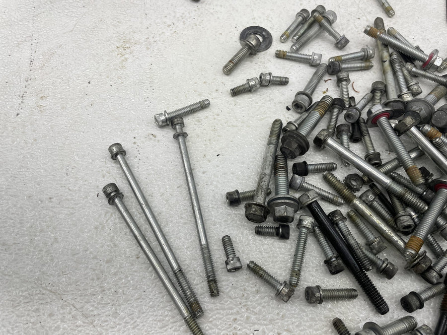 13 HARLEY-DAVIDSON ROAD GLIDE CVO CUSTOM TWIN CAM 110CI ENGINE PARTS HARDWARE