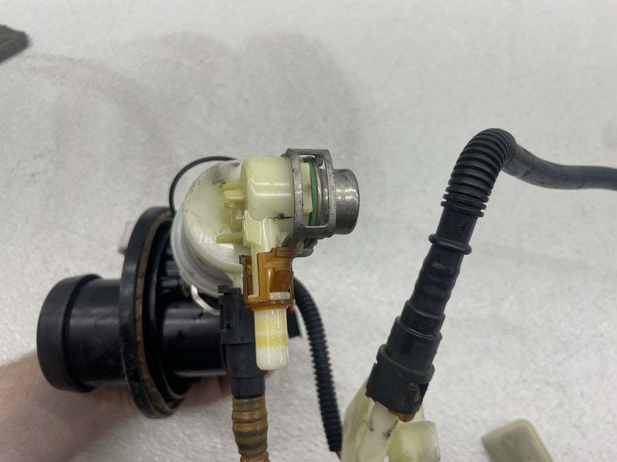 17-23 HARLEY-DAVIDSON ROAD GLIDE SPECIAL FLTRXS FUEL GAS PUMP