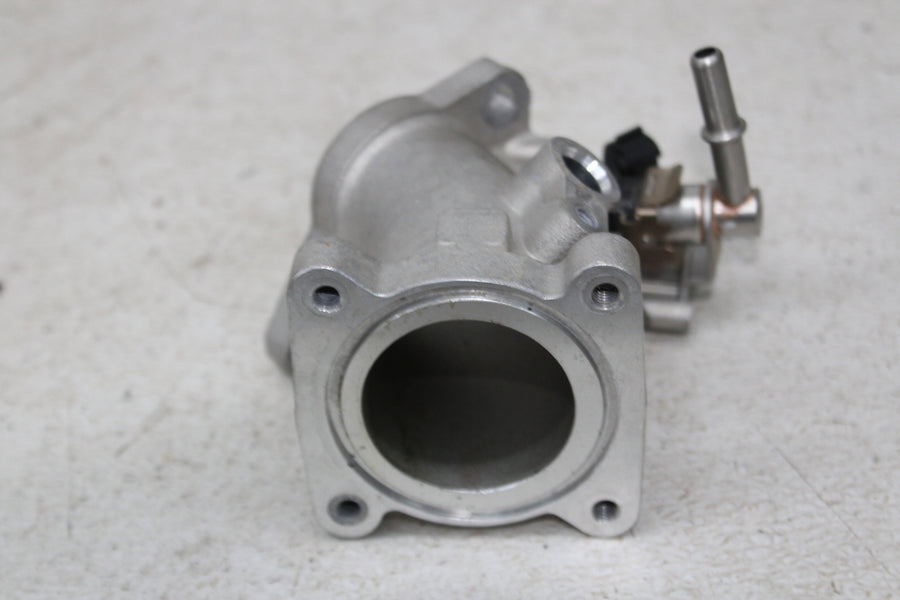 24 CF-MOTO UFORCE 600 PETROL GAS FUEL INJECTOR RAIL W/ MANIFOLD