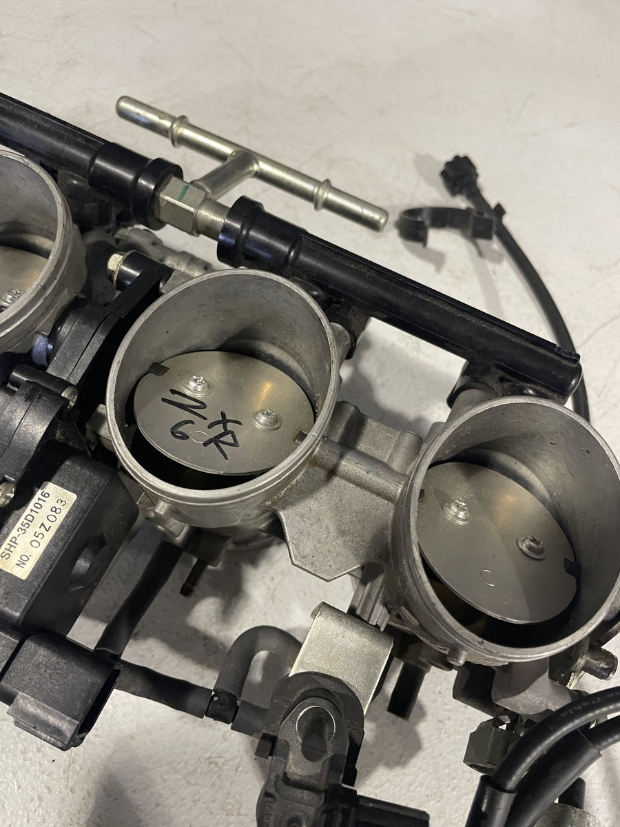 07-08 KAWASAKI NINJA ZX6R THROTTLE BODY BODIES FUEL INJECTORS TPS STVA