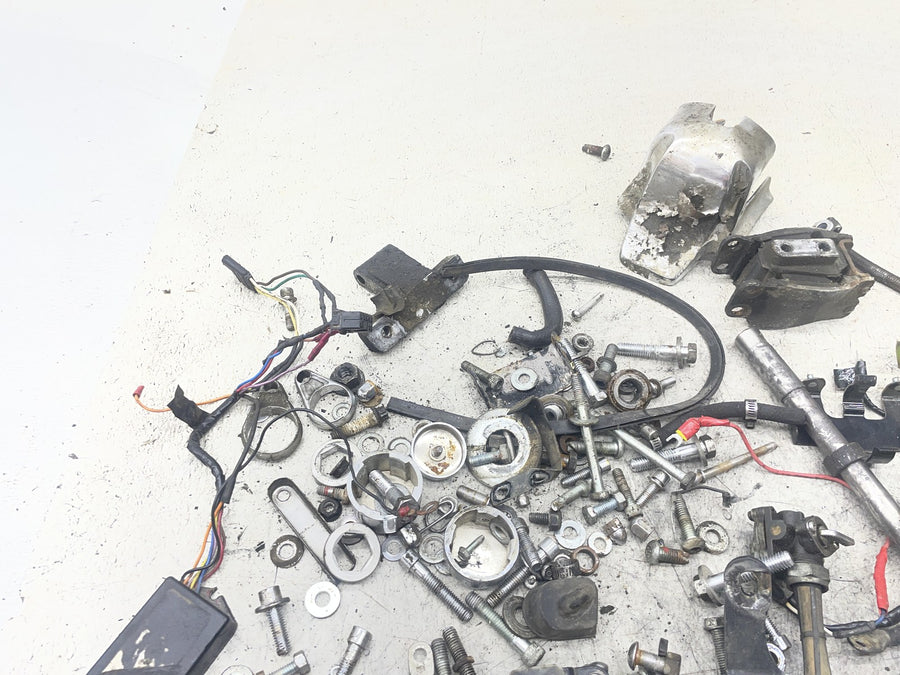 00-05 HARLEY-DAVIDSON DYNA LOW RIDER FXDL PARTS HARDWARE LOT