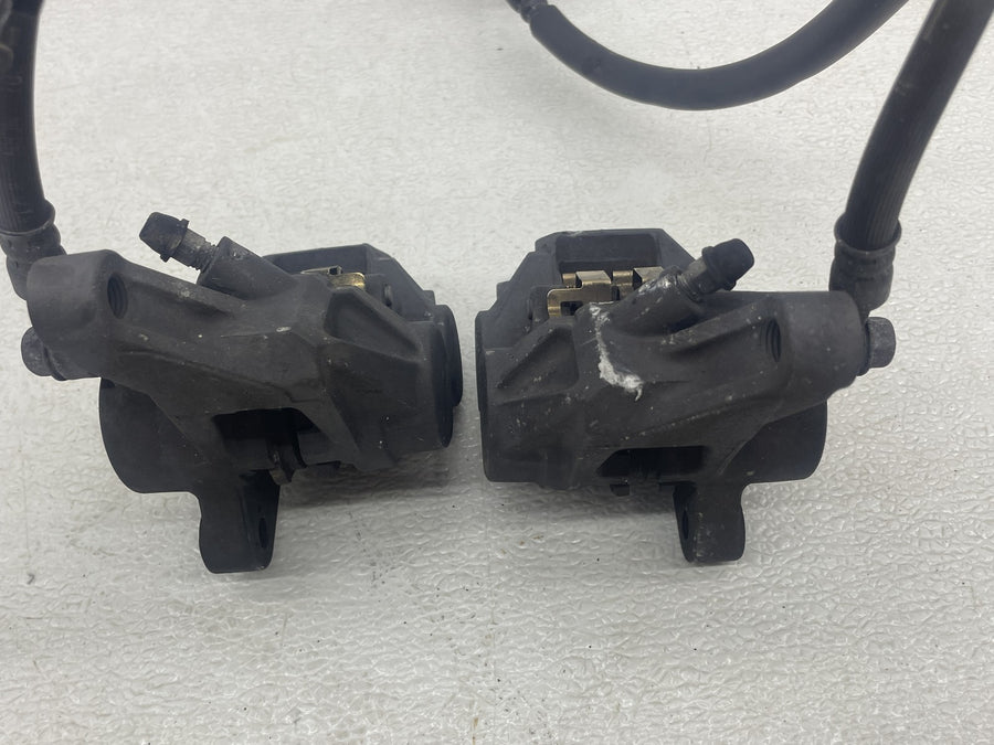 11-13 YAMAHA FZ8 RIGHT LEFT FRONT BRAKE CALIPER SET PAIR CALIPERS