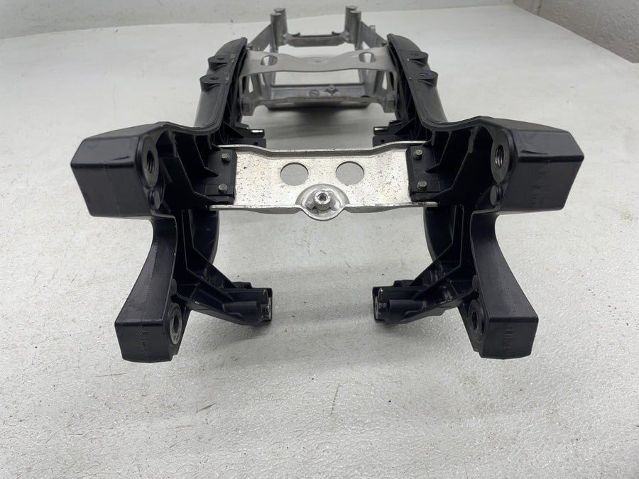 06-07 SUZUKI GSXR600 REAR SUBFRAME BACK SUB FRAME