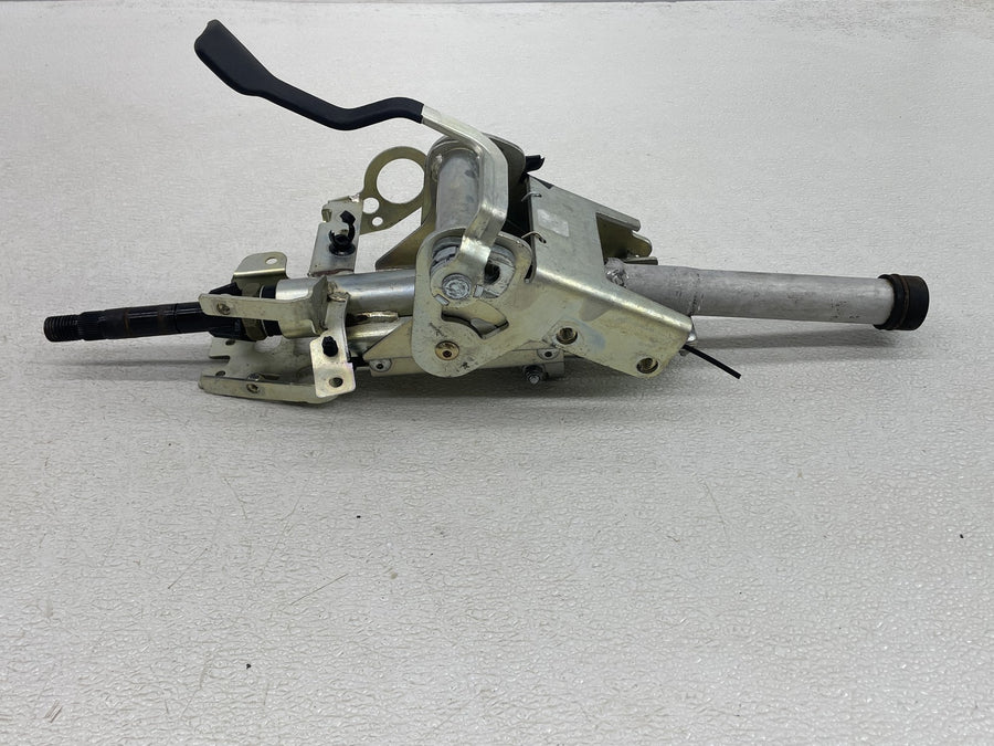 19 POLARIS SLINGSHOT SL STEERING COLUMN BRACKET