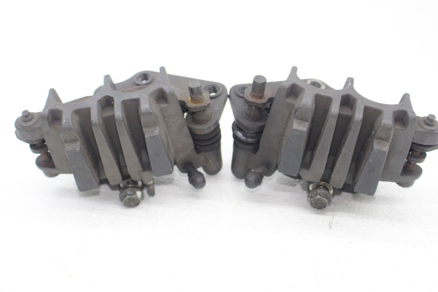 99-03 SUZUKI BANDIT 600 GSF600 RIGHT LEFT FRONT BRAKE CALIPER SET PAIR MASTER