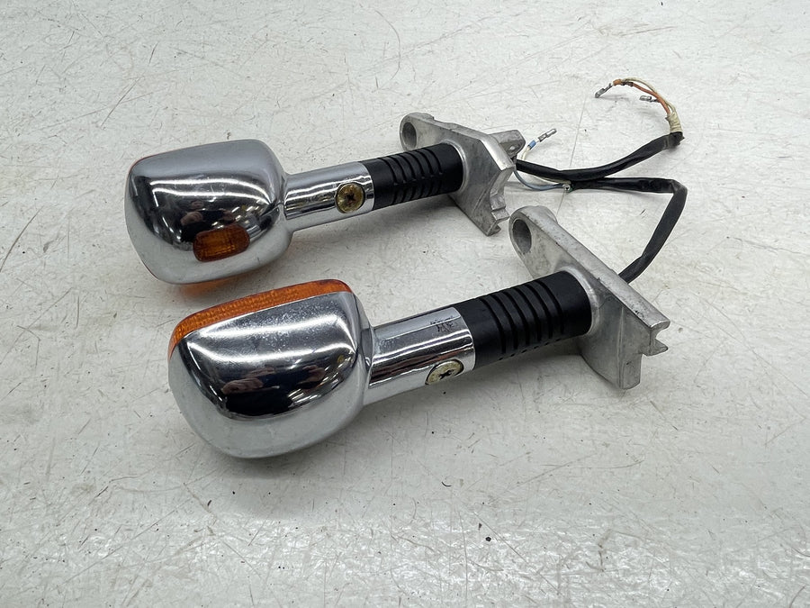 83 HONDA SHADOW 750 VT750 FRONT LEFT RIGHT TURN SIGNALS LIGHT INDICATORS