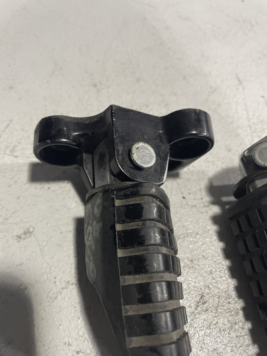 94-09 KAWASAKI NINJA 500R EX500D REAR BACK PASSENGER PEG SET PAIR
