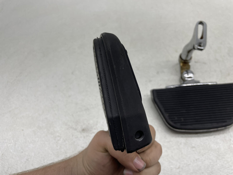 07-11 HARLEY-DAVIDSON ELECTRA GLIDE ULTRA CLASSIC REAR PASSENGER FLOORBOARDS