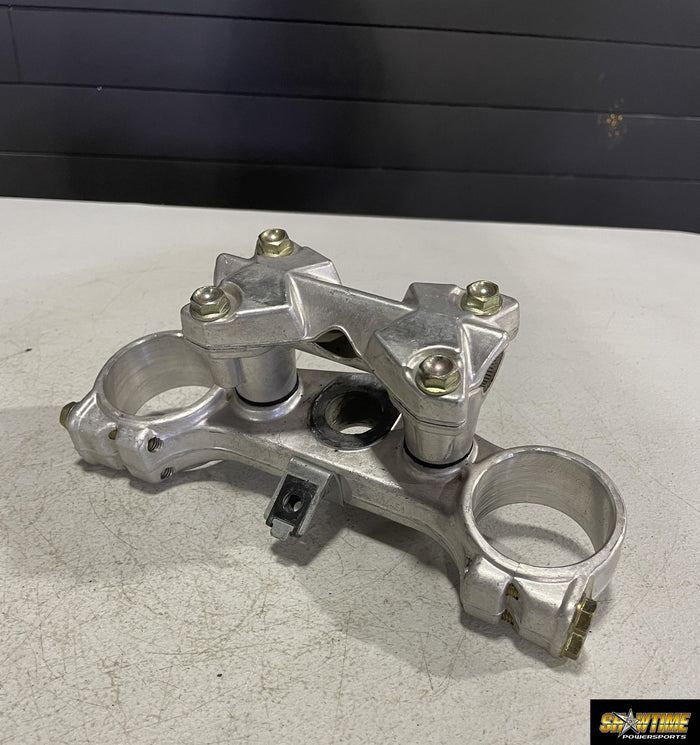 2005 HUSQVARNA TC250 FORKS UPPER TRIPLE TREE CLAMP