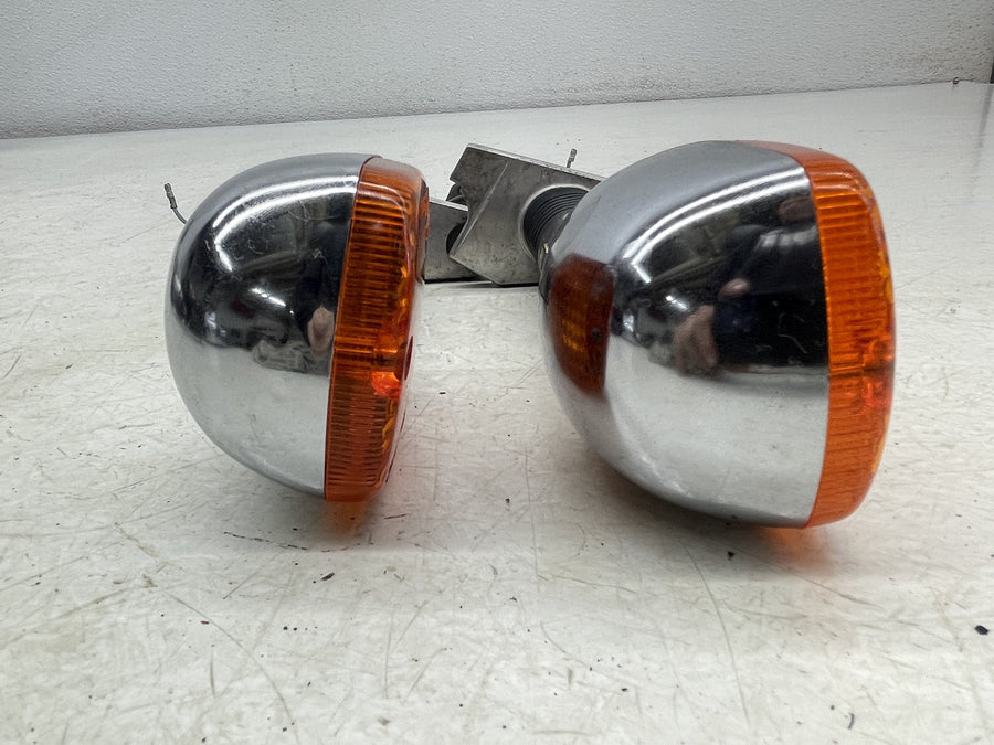 83 HONDA SHADOW 750 VT750 FRONT LEFT RIGHT TURN SIGNALS LIGHT INDICATORS