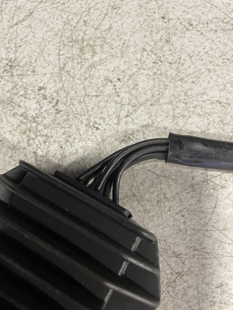 99-02 SUZUKI SV650 RECTIFIER VOLTAGE REGULATOR 32800-24B11