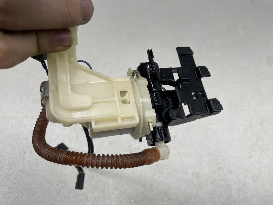 06-11 HARLEY-DAVIDSON DYNA LOW RIDER FXDL FUEL GAS PUMP