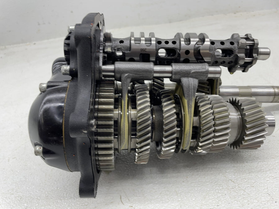 24-26 HARLEY-DAVIDSON STREET GLIDE FLHX M8 117CI ENGINE TRANSMISSION GEARS