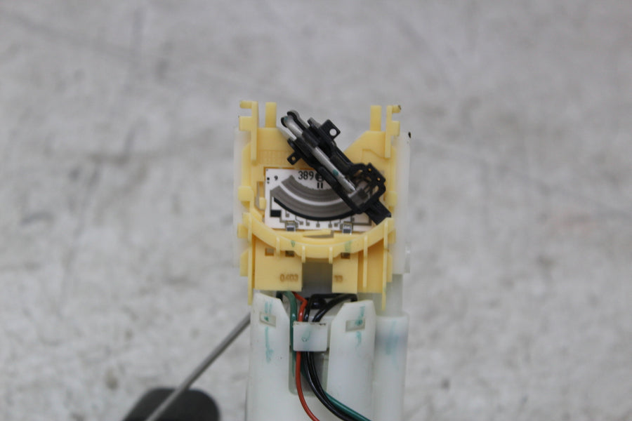18 BMW G310GS G310 FUEL GAS PUMP SENDING UNIT FLOAT