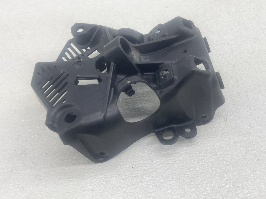 11-15 KAWASAKI NINJA ZX10R REAR BACK TAIL LIGHT MOUNT BRACKET 11056-1855