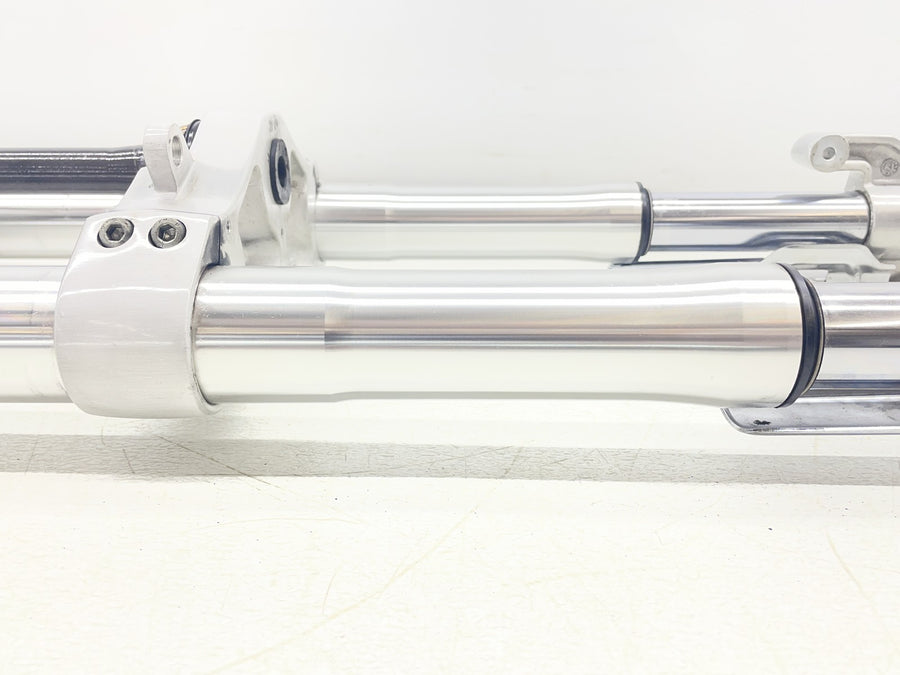 04-06 VICTORY KINGPIN FRONT FORKS SHOCK SUSPENSION TRIPLE TREE STRAIGHT