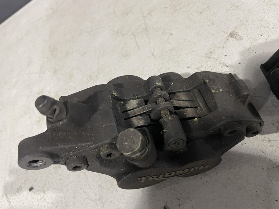 2001 TRIUMPH SPRINT RS RIGHT LEFT FRONT BRAKE CALIPER SET PAIR CALIPERS
