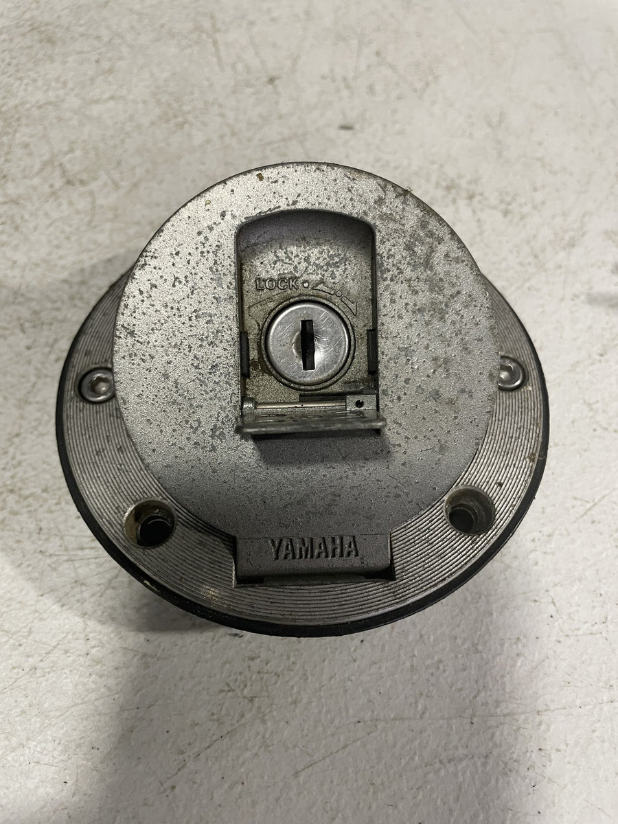 99-02 YAMAHA YZF R6 IGNITION LOCK SET W/ GAS CAP AND SEAT LOCK NO KEY