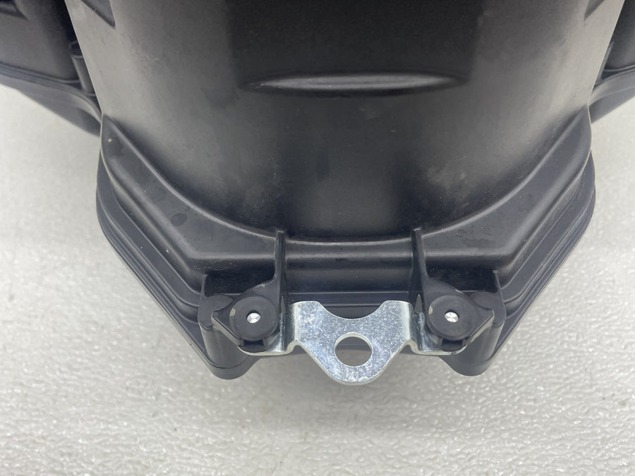 11-13 YAMAHA FZ8 AIRBOX AIR INTAKE FILTER BOX 39P-14411-00-00 39P-14421-00-00