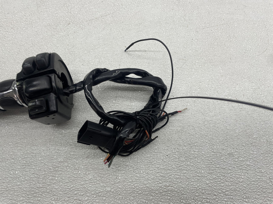 07-11 HARLEY-DAVIDSON ELECTRA GLIDE CLASSIC FLHTC LEFT CONTROL SWITCH HEADLIGHT
