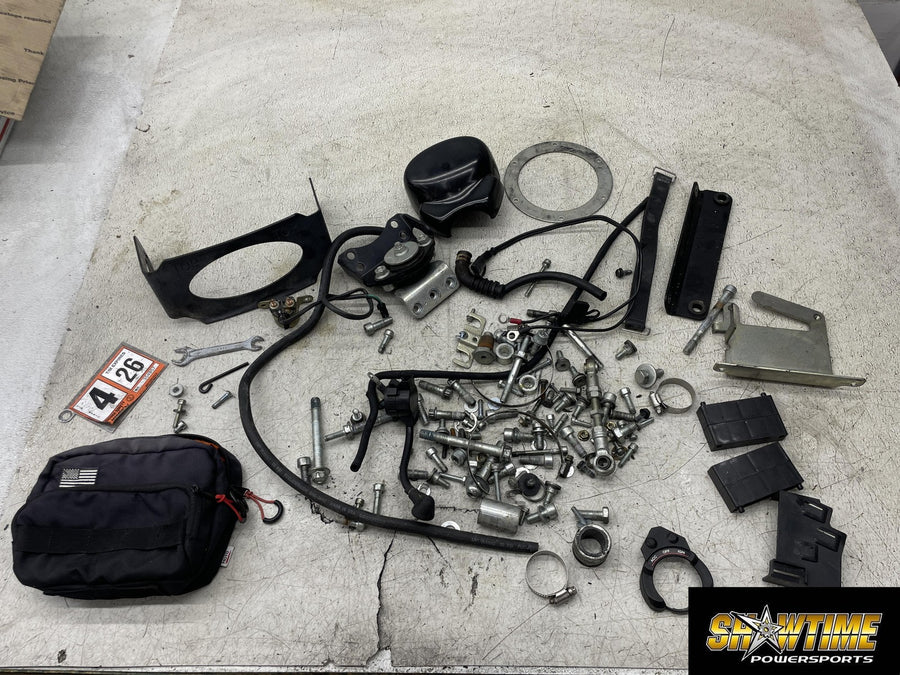 06-07 HARLEY-DAVIDSON STREET ROD VRSCR PARTS HARDWARE LOT