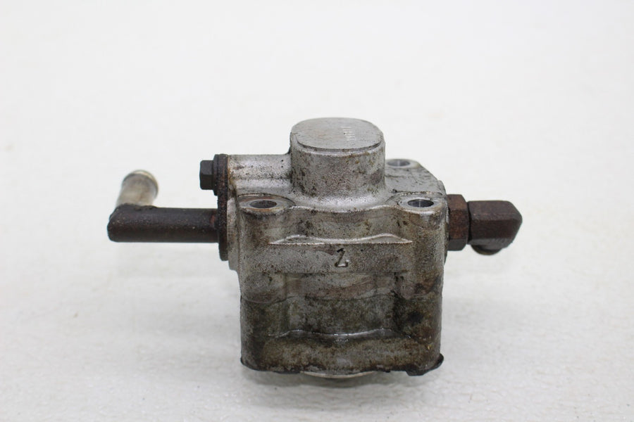04-10 KUBOTA RTV900 ENGINE MOTOR HYDRAULIC OIL PUMP
