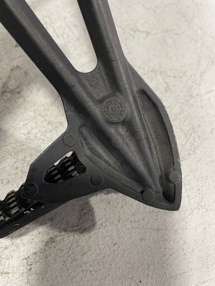 13-18 KAWASAKI NINJA ZX6R REAR BACK PASSENGER PEG SET PAIR