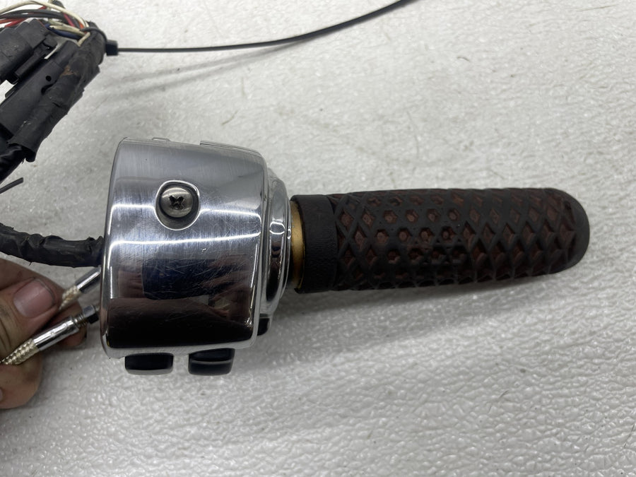 99-06 HARLEY-DAVIDSON ROAD KING CLASSIC FLHRCI RIGHT CONTROL SWITCH