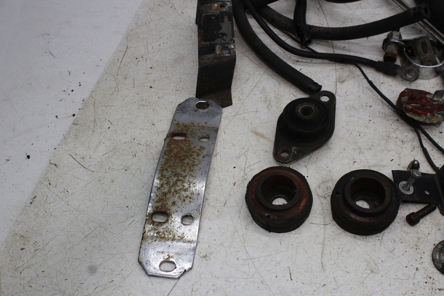 81 HARLEY-DAVIDSON TOUR GLIDE FLT PARTS HARDWARE MIRROR RISERS HORN