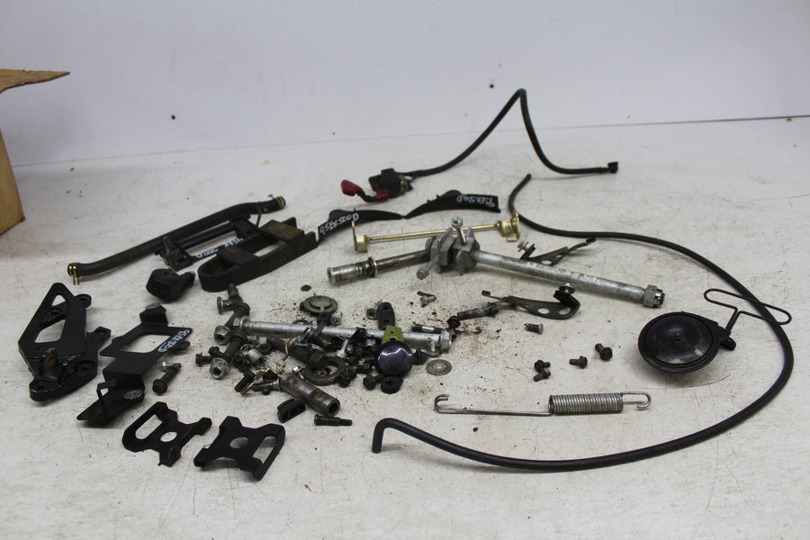 94-96 KAWASAKI NINJA 500 EX500D PARTS HARDWARE NUTS BOLTS HORN BRACKET MOUNT